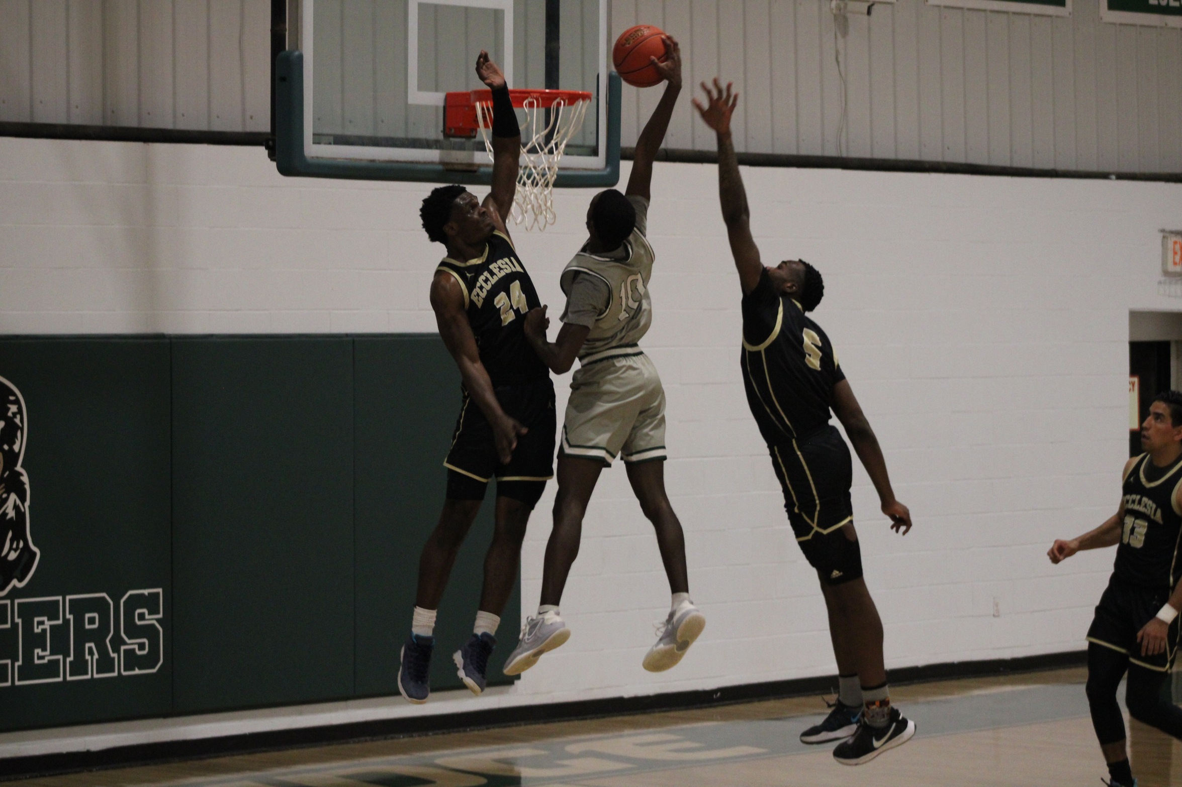 CROWLEY’S RIDGE COLLEGE: Roberson Leads CCC to Win CROWLEY’S RIDGE COLLEGE: Roberson Leads CCC to Win