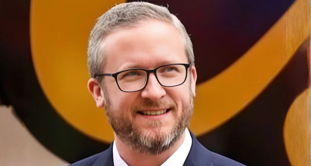 Bobby Rahal Automotive Group donates tax credit funds for AHN’s school mental health project