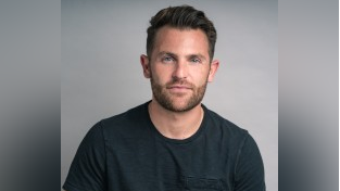 Nicky Kelvin Senior director of content