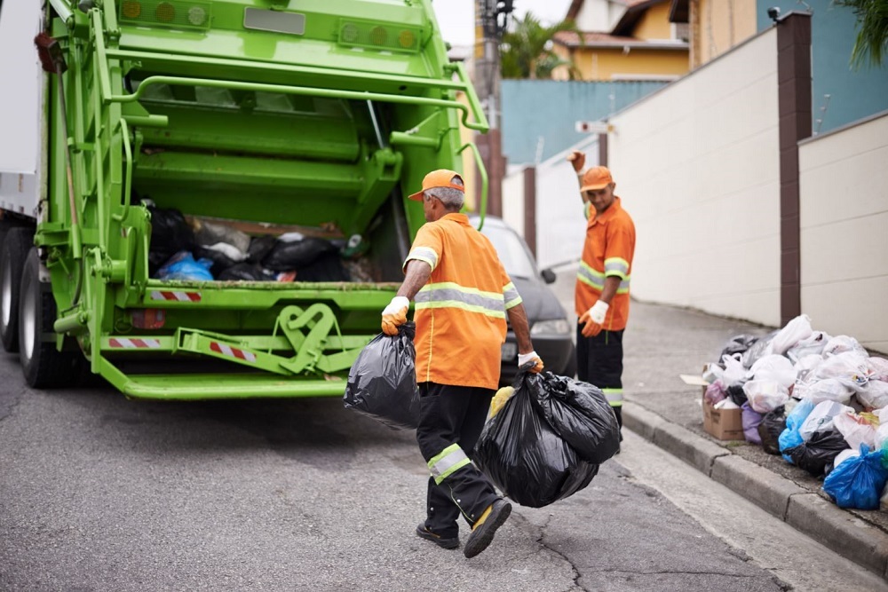TOWN OF BELLEAIR SHORE: Thank you City of Largo Solid Waste team for taking the time to introduce and train our crews on the Automated Side Loaders (ASL) TOWN OF BELLEAIR SHORE: Thank you City of Largo Solid Waste team for taking the time to introduce and train our crews on the Automated Side Loaders (ASL)