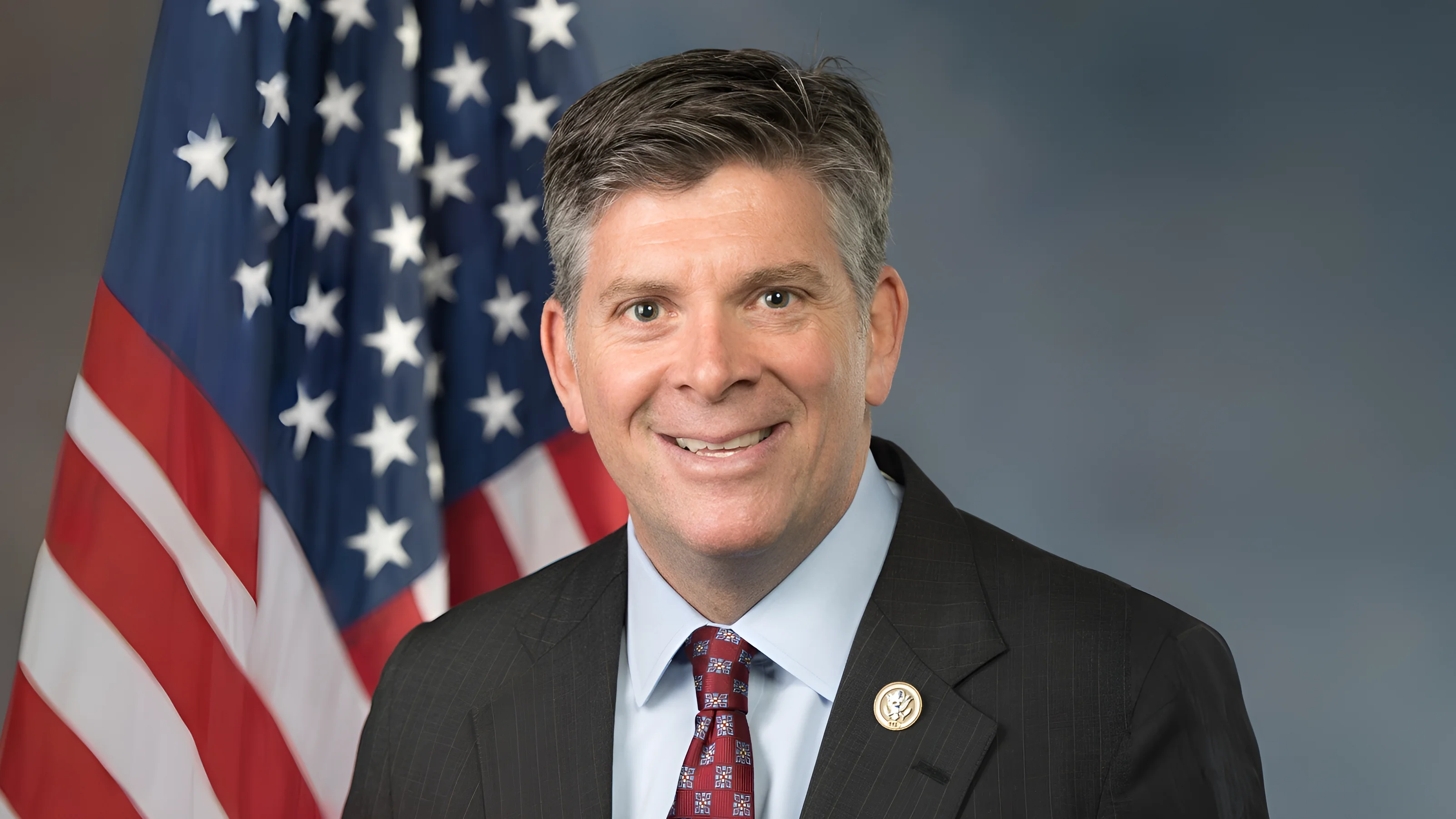 Darin LaHood highlights business milestones and legislative efforts across Illinois’ 16th district
