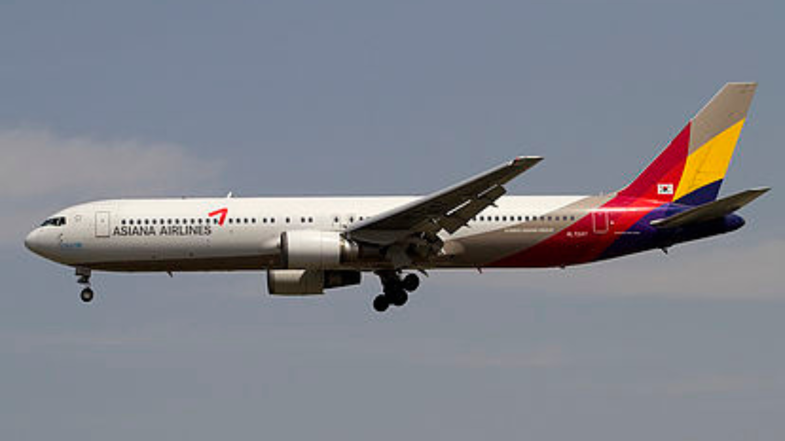 Asiana Airlines Boeing 767-300 aircraft