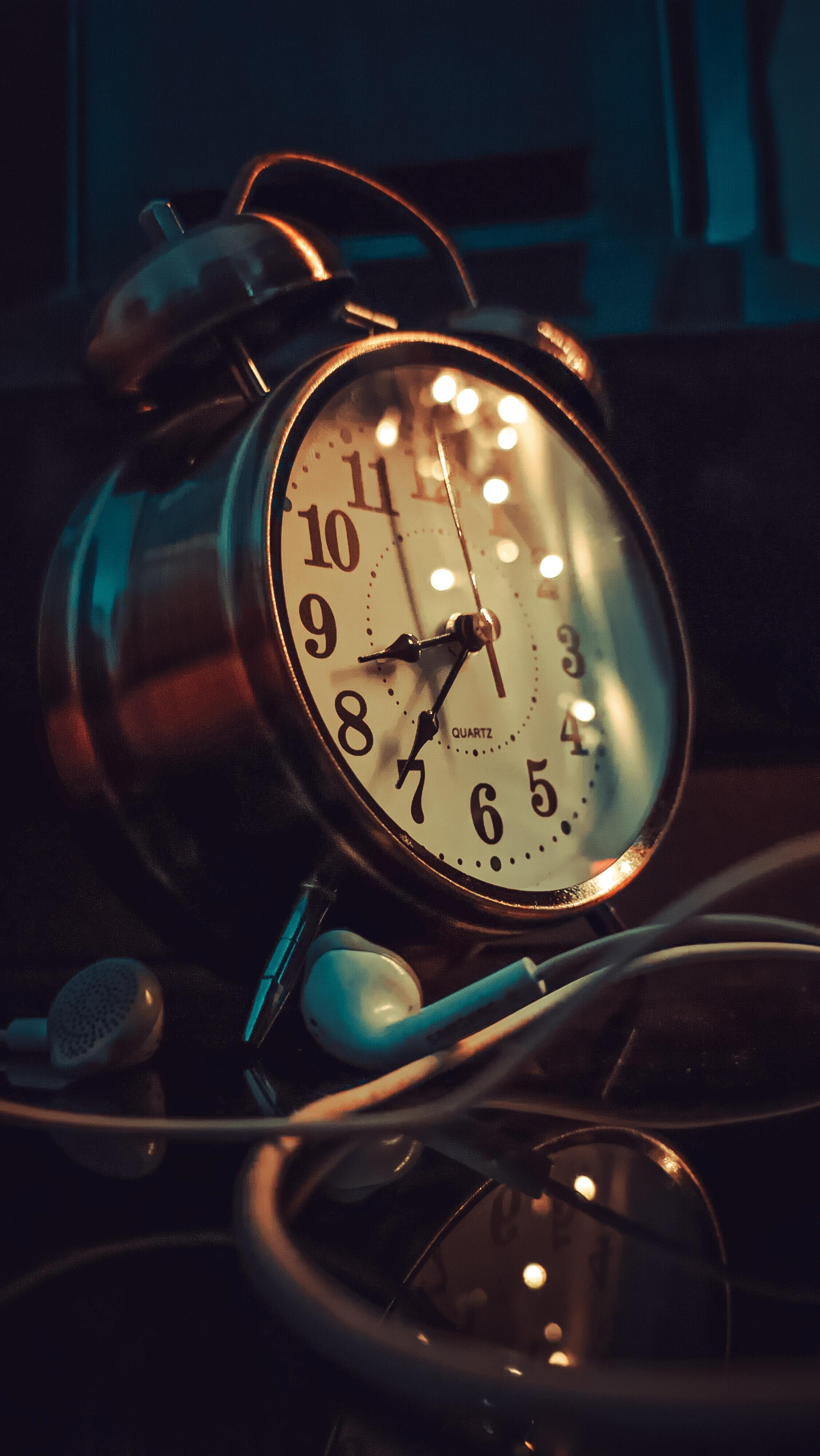 Monthly Power Hour - Pexels by Mina Birtella Monthly Power Hour - Pexels by Mina Birtella
