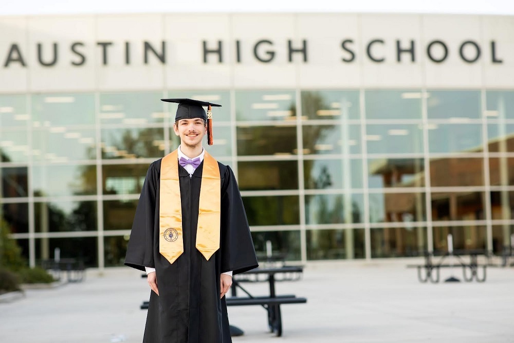 Calhoun Dual Enrollment Student Graduates From College While Still in High School