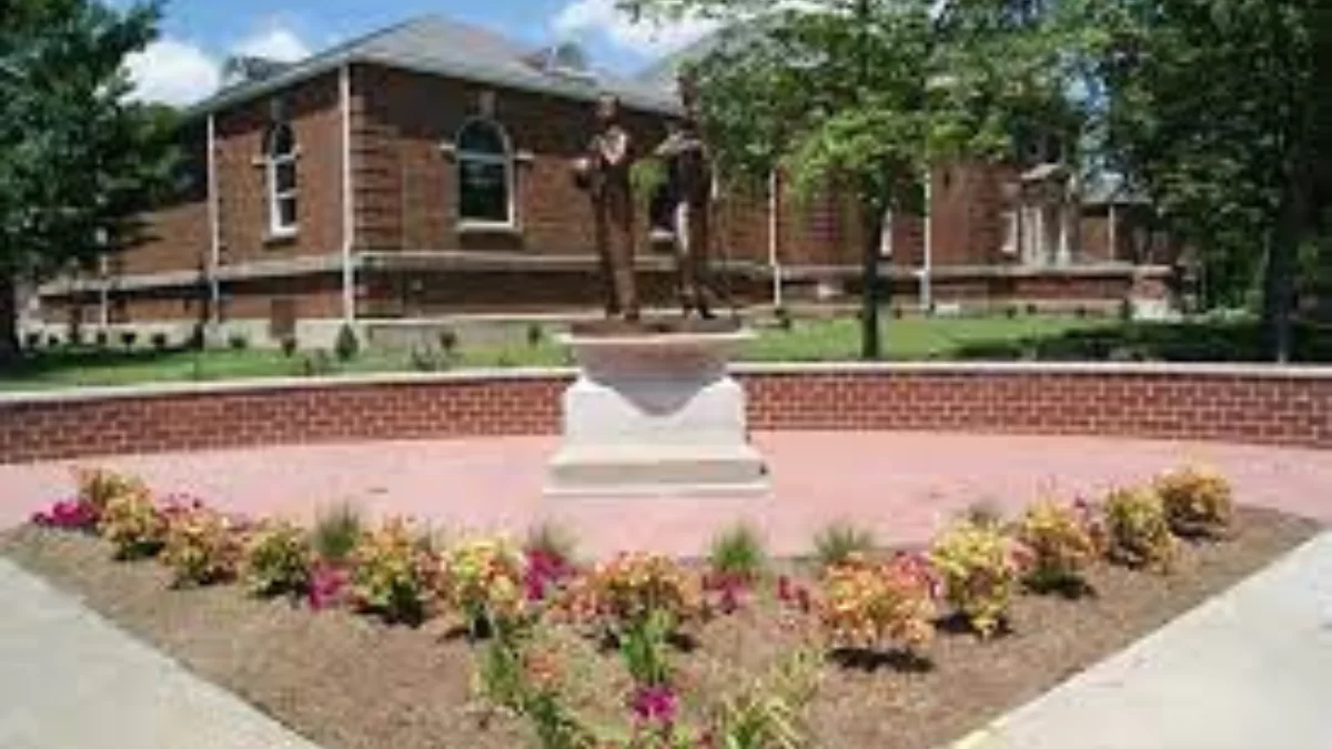 C. E. Brehm Memorial Public Library District Board of Trustees met Oct. 14