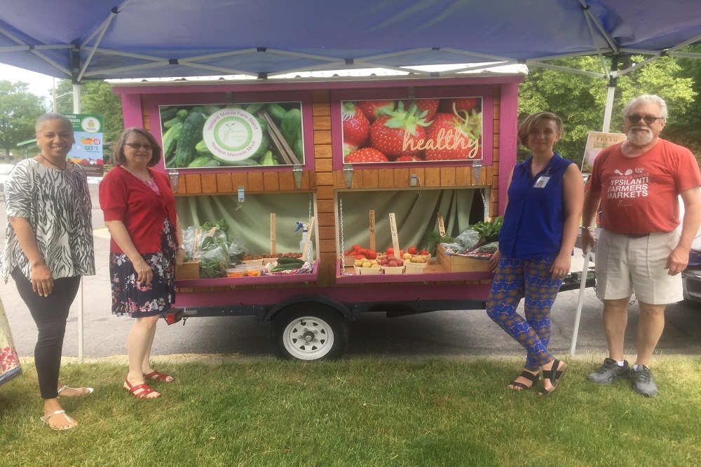 Volunteers needed at BDJ’s Weekly Farm Stand Volunteers needed at BDJ’s Weekly Farm Stand