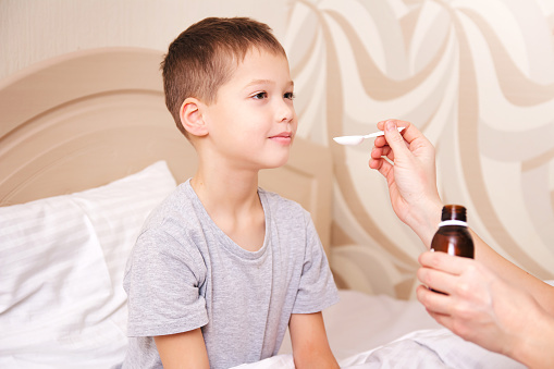 5 ways to get children to take medicine