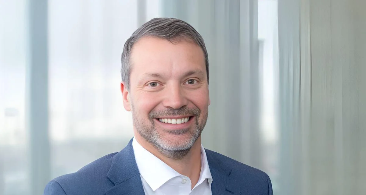 Lonnie R. Cramer, President and CEO Lonnie R. Cramer, President and CEO