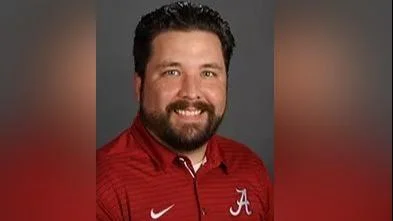 Alabama volleyball defeats Jacksonville State in five-set match at Crimson Classic