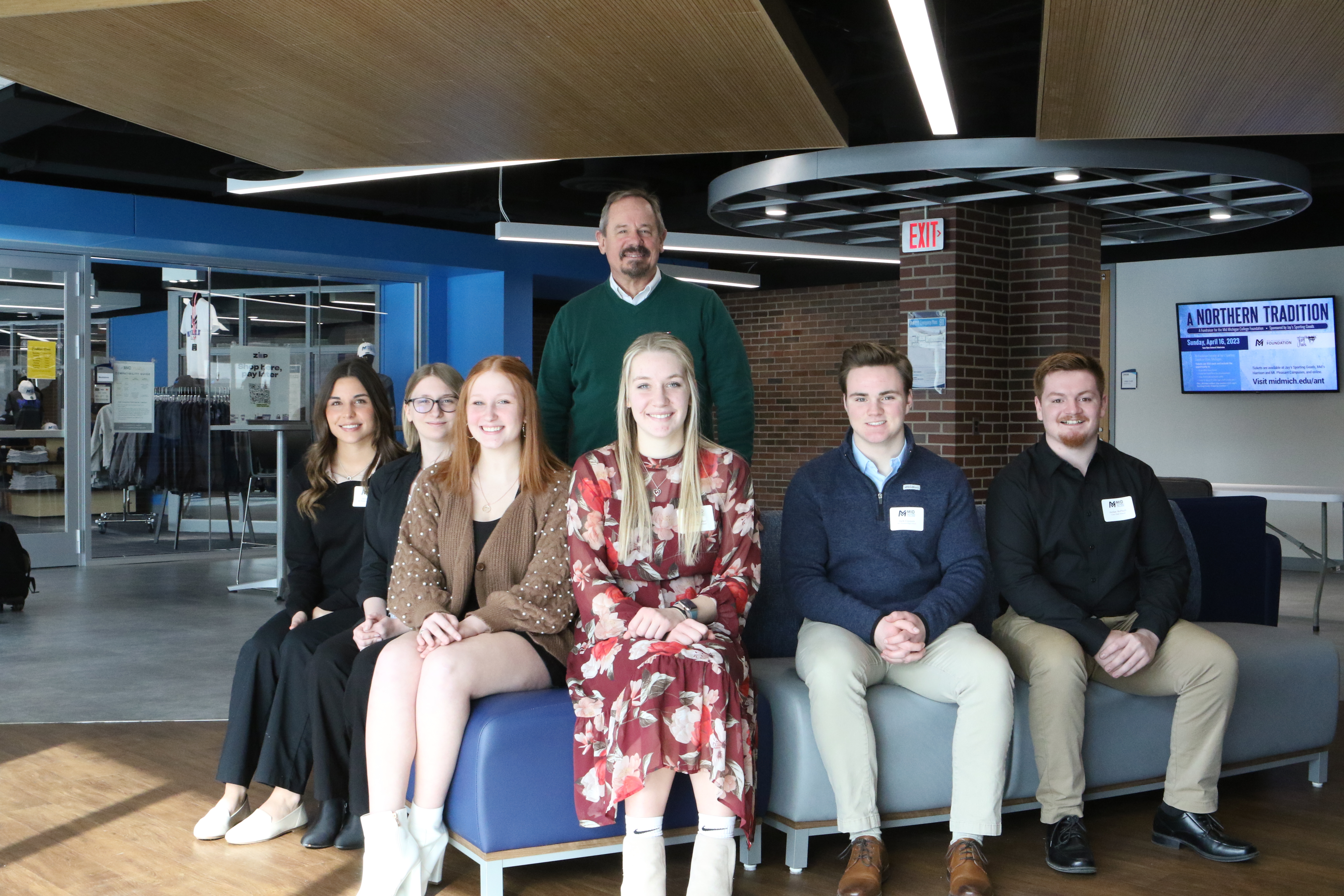 Mid Awards Full Ride Scholarships to Outstanding Students