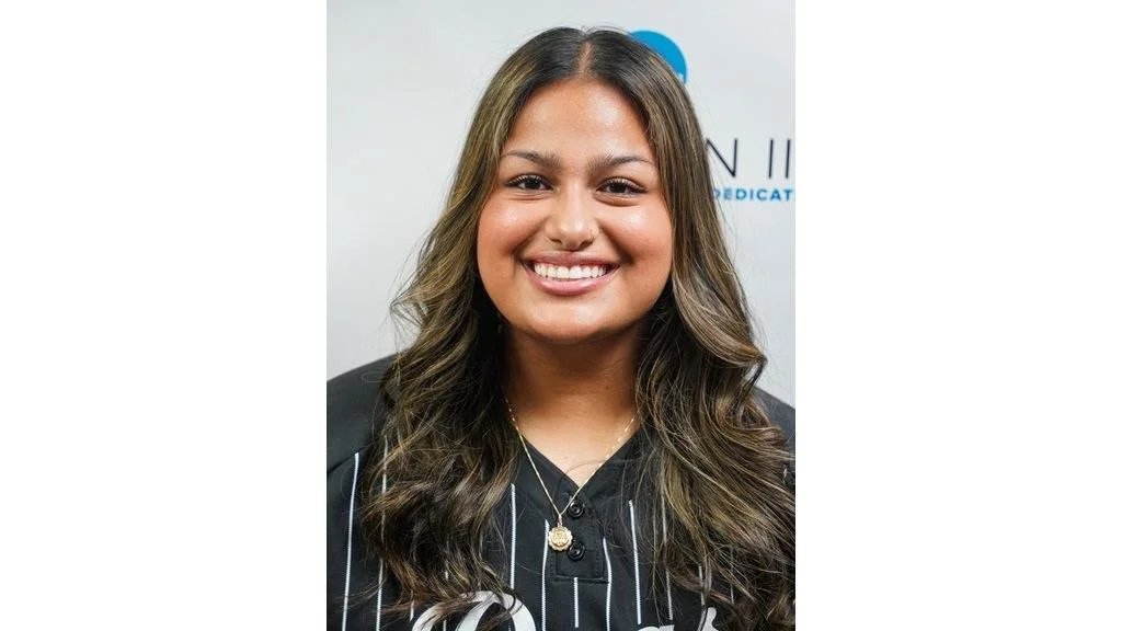 Moody High School standout Serena Gonzalez’s collegiate team loses game in the NCAA Division III Softball Championship on Thursday, May 29