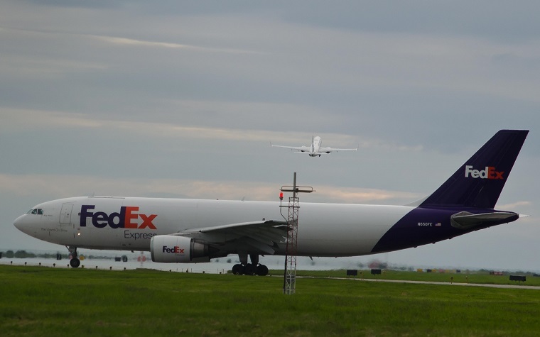 FedEx clears a hurdle in its offer to buy TNT Express.