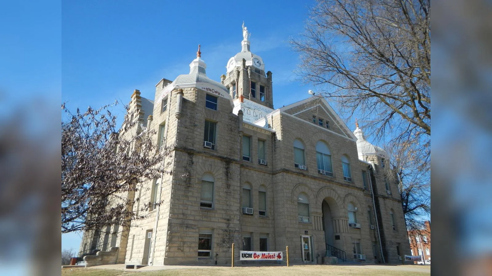 City of Warrensburg posts bid for excess information technology equipment