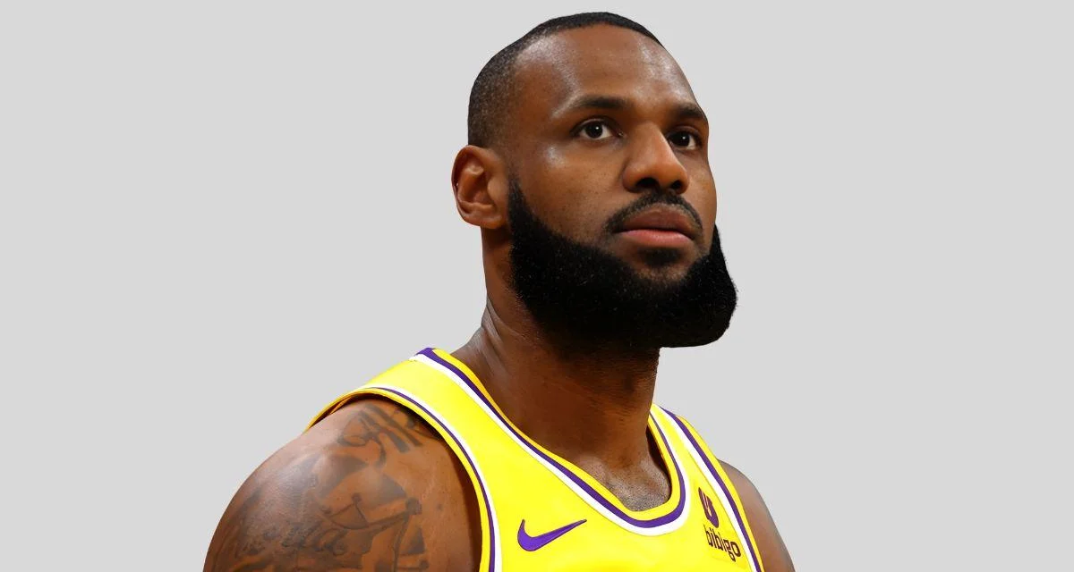 LeBron James, Los Angeles Lakers LeBron James, Los Angeles Lakers