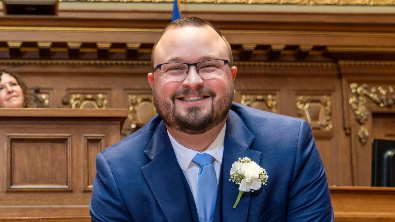 Wisconsin Assembly Rep. Dallman bill passes Assembly and Senate on courier employment and benefits Wisconsin Assembly Rep. Dallman bill passes Assembly and Senate on courier employment and benefits