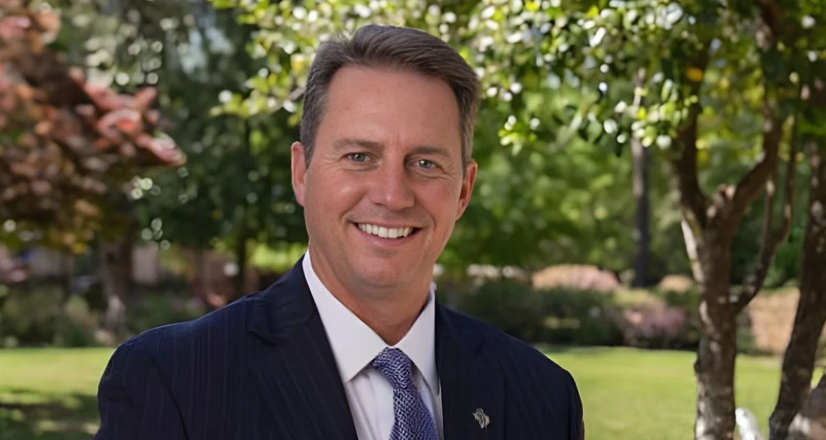 SFA students and local bankers explore the future of digital assets