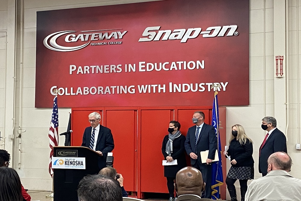 Governor announces .6 million state grant to Gateway for HSED program