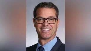 Jim Henry Robert J.H. Kiphuth Coach of Men%27s and Women%27s Swimming and Diving - Yale University Athletics Jim Henry Robert J.H. Kiphuth Coach of Men%27s and Women%27s Swimming and Diving - Yale University Athletics