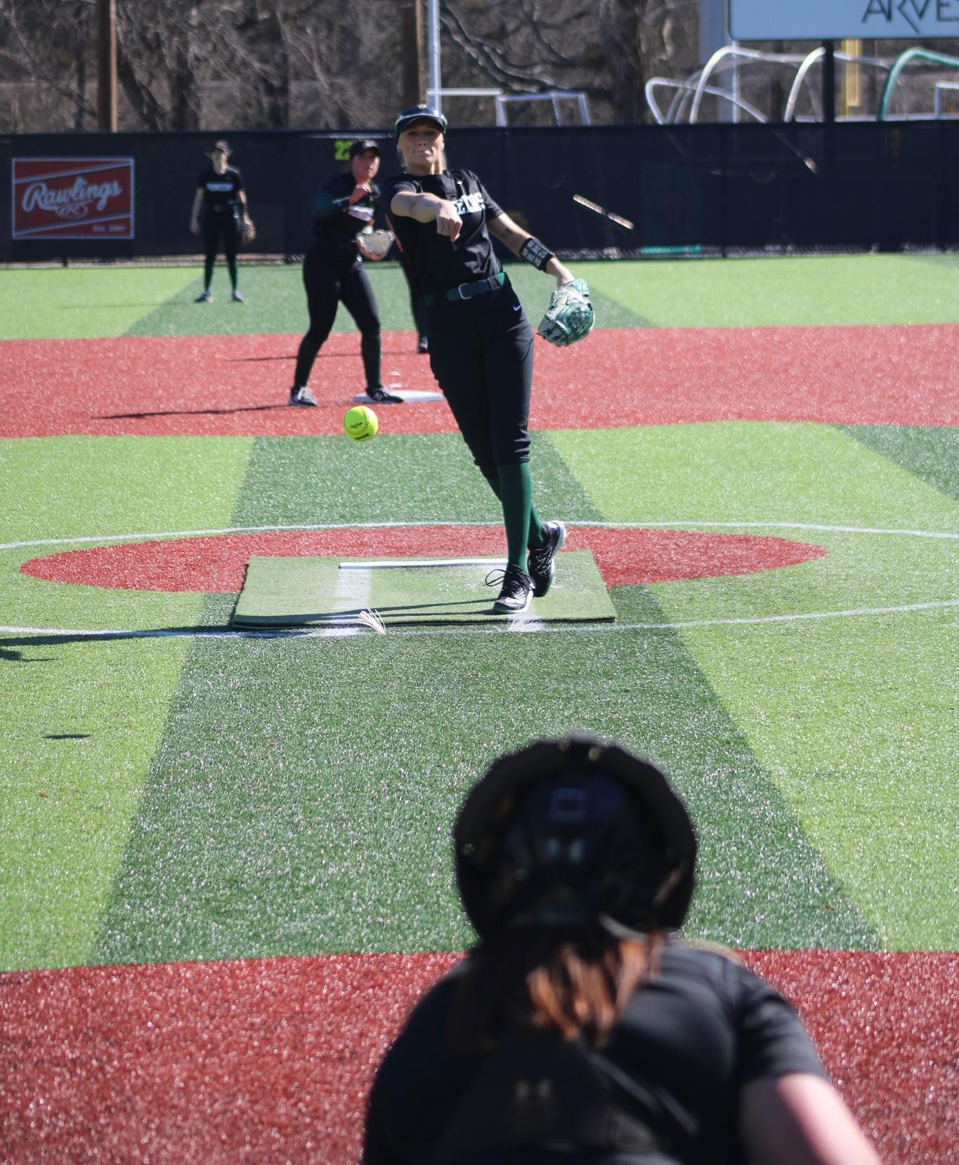 Lady Pioneers Claim Season Opening Matchup