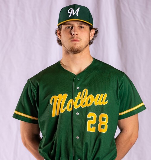 Motlow State Community College Bucks Beat No. 2 Walters State behind Holbrook 4-Hitter Motlow State Community College Bucks Beat No. 2 Walters State behind Holbrook 4-Hitter