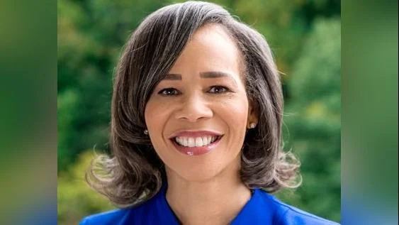Lisa Blunt Rochester shares views on political actions and economic policies