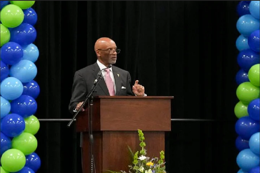Greater Florence Chamber of Commerce: Maceo Nance Addresses Sold Out Crowd at Chamber’s Outlook Luncheon