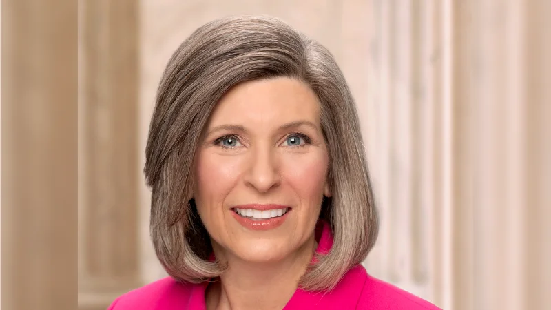 Joni Ernst highlights federal workforce reforms and promotes upcoming entrepreneur expo