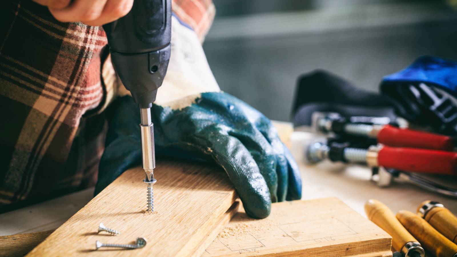 Participating Cibola County Ace Hardware stores offering 20% off select Craftsman tools