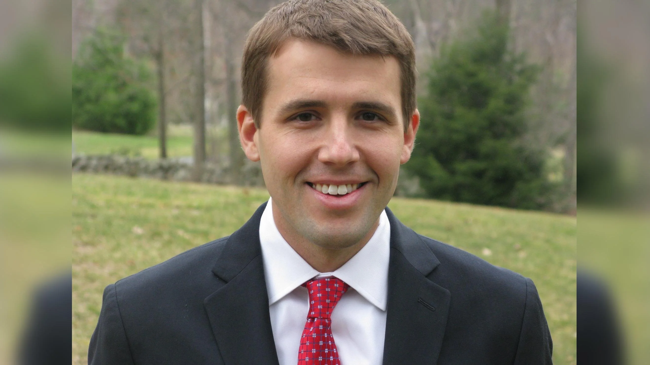 U.S. Rep. Chris Pappas representing New Hampshire%27s 1st Congressional District. - Official U.S. House headshot