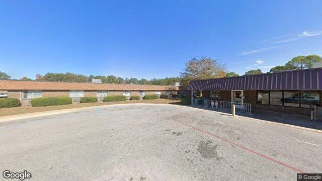 Healthcare Center at Buck Creek receives 3-star CMS rating in Shelby County for Q1