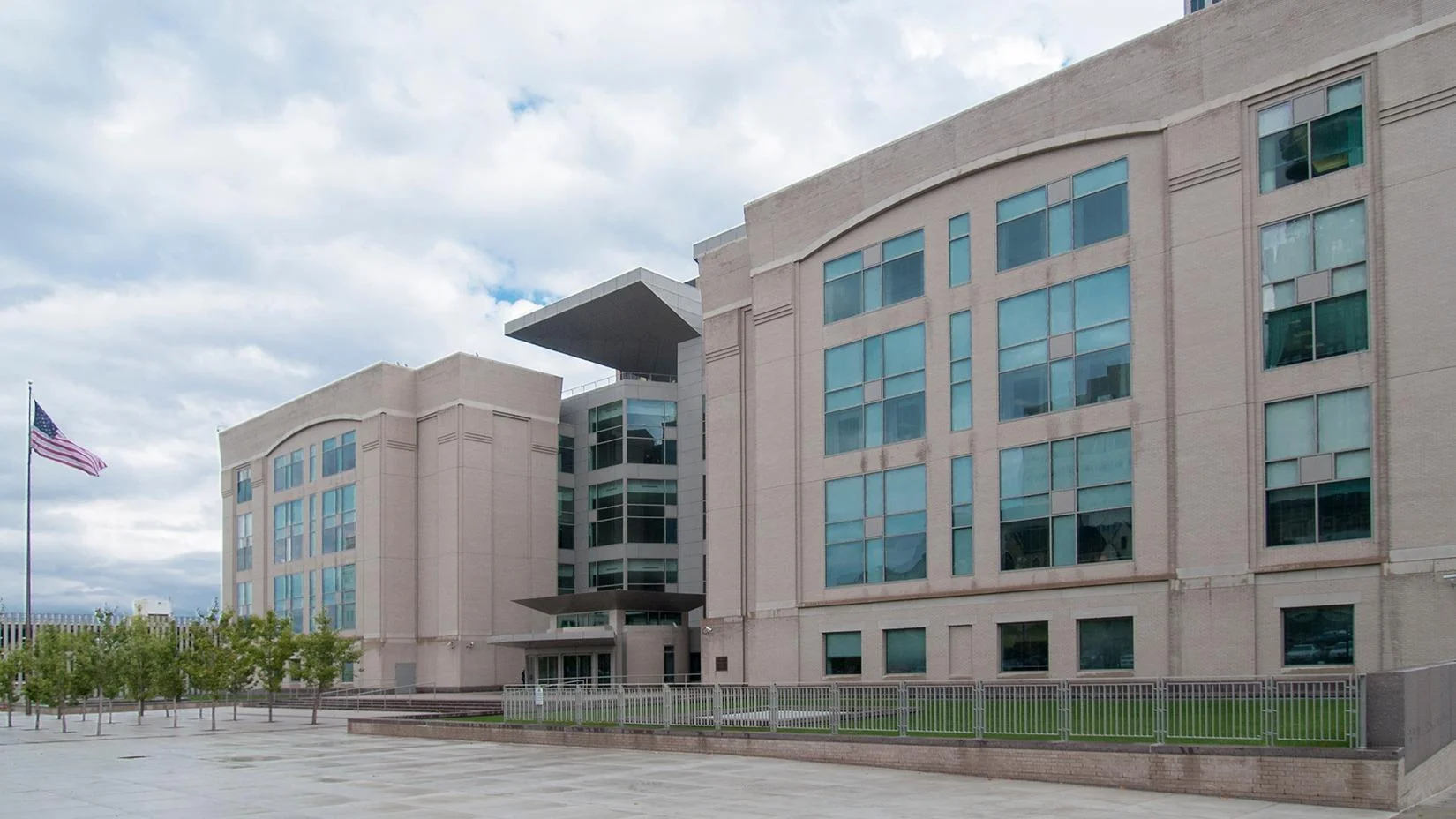 Roman L. Hruska Federal Building