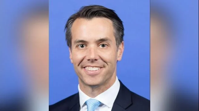 U.S. Rep. Morgan Mcgarvey representing Kentucky%27s 3rd Congressional District - Official U.S. House headshot