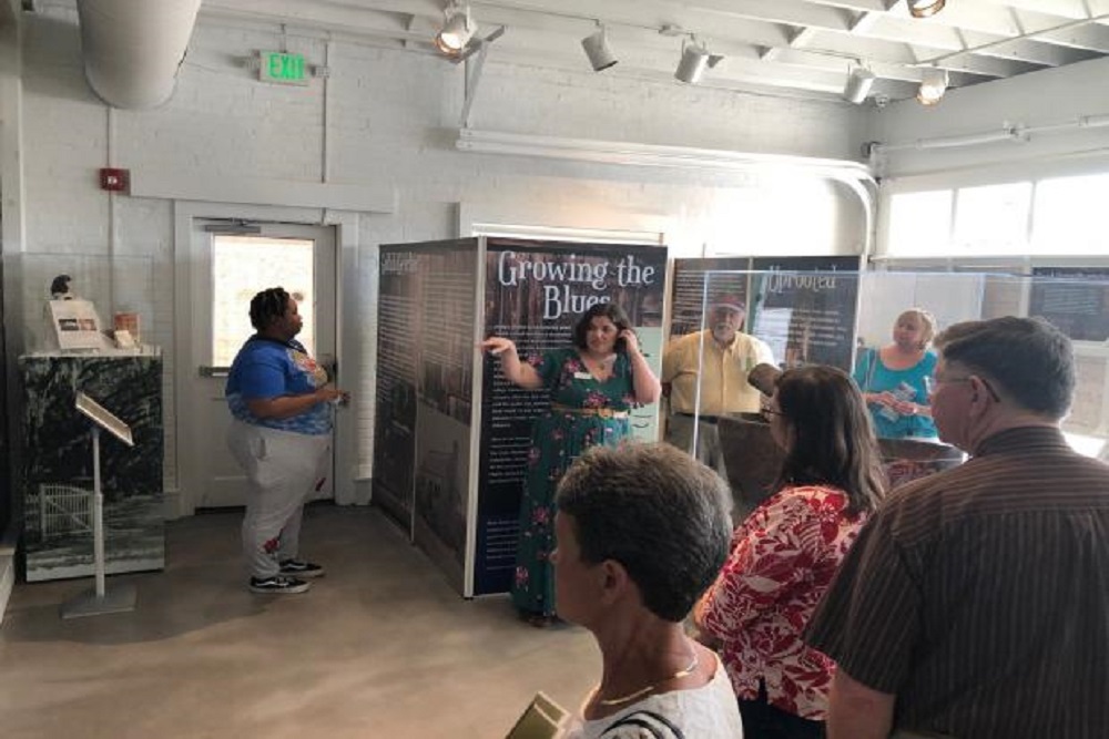 Beaufort Reg. Chamber of Commerce & Visitors Center: Bilingual Tours at Morris Center