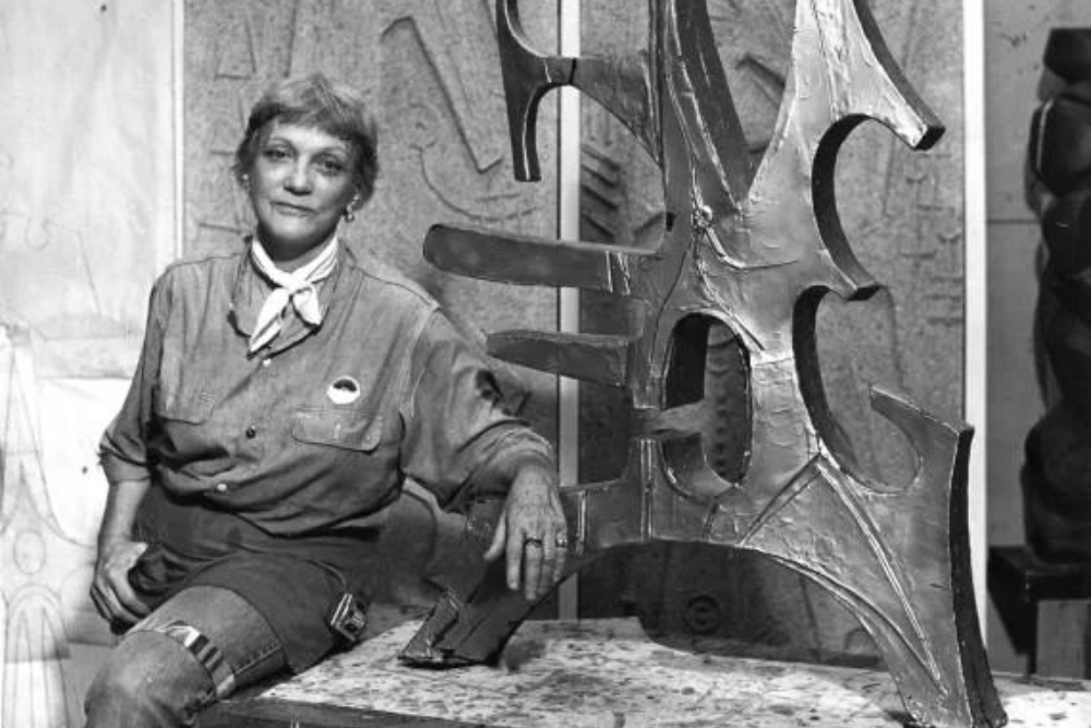 ArtBreak: Hannah Holliday Stewart on June 15 ArtBreak: Hannah Holliday Stewart on June 15