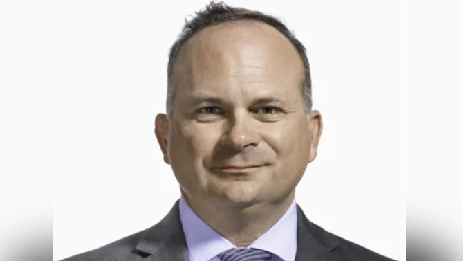 Joe Esposito, Senior Vice President – Network Planning - Delta Air Lines