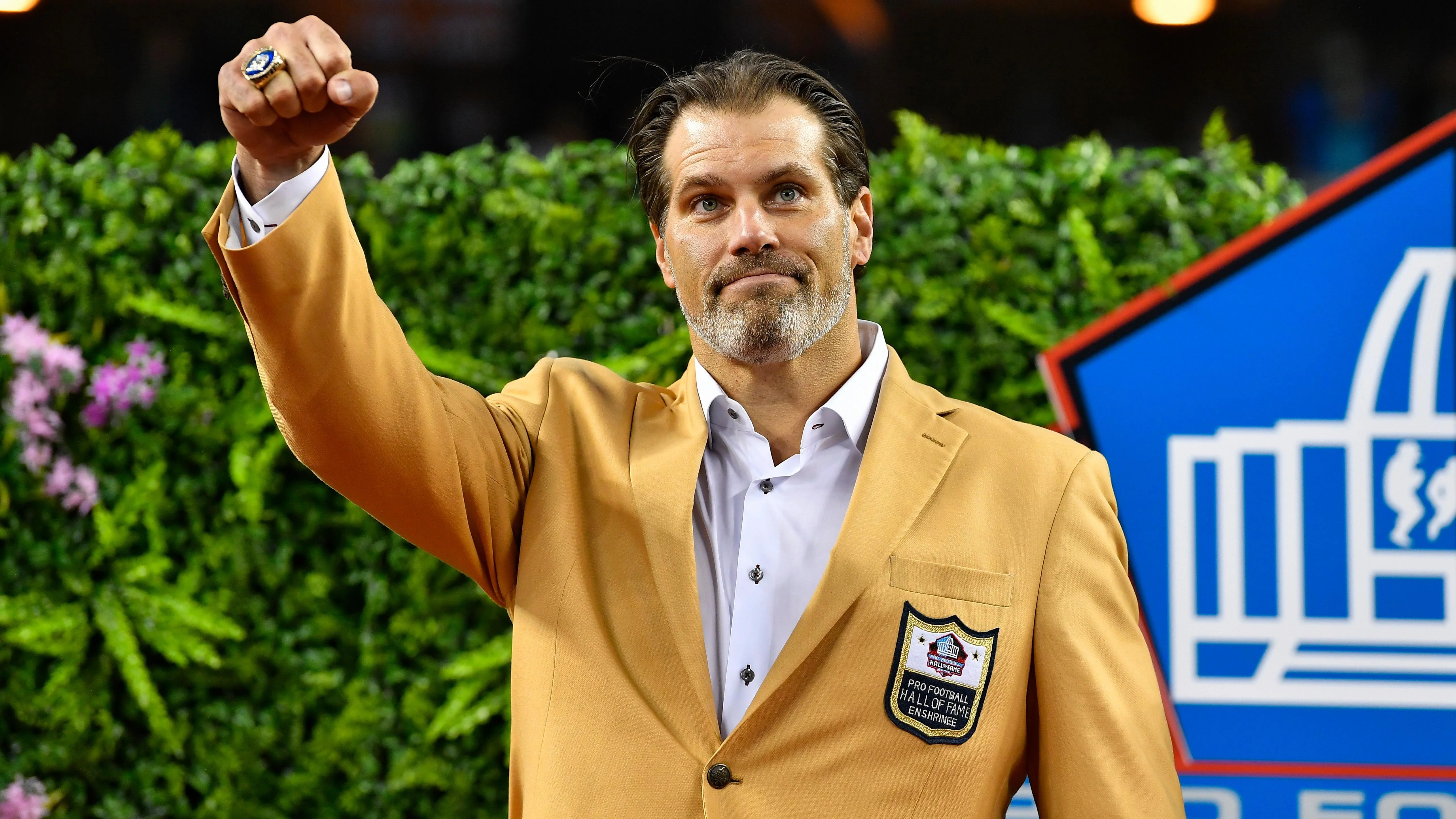 Steve Hutchinson is honored during an NFL football game between the Los Angeles Rams and the Seattle Seahawks, Thursday Oct. 7, 2021 in Seattle. (Alika Jenner via AP)