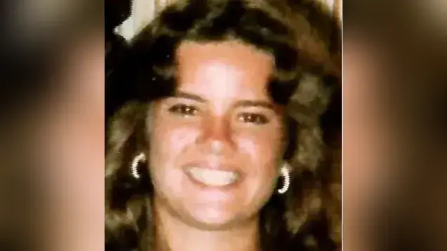 Kathy Sheanshang Webster - Dobbling, Muehlenkamp-Erschell - Newport