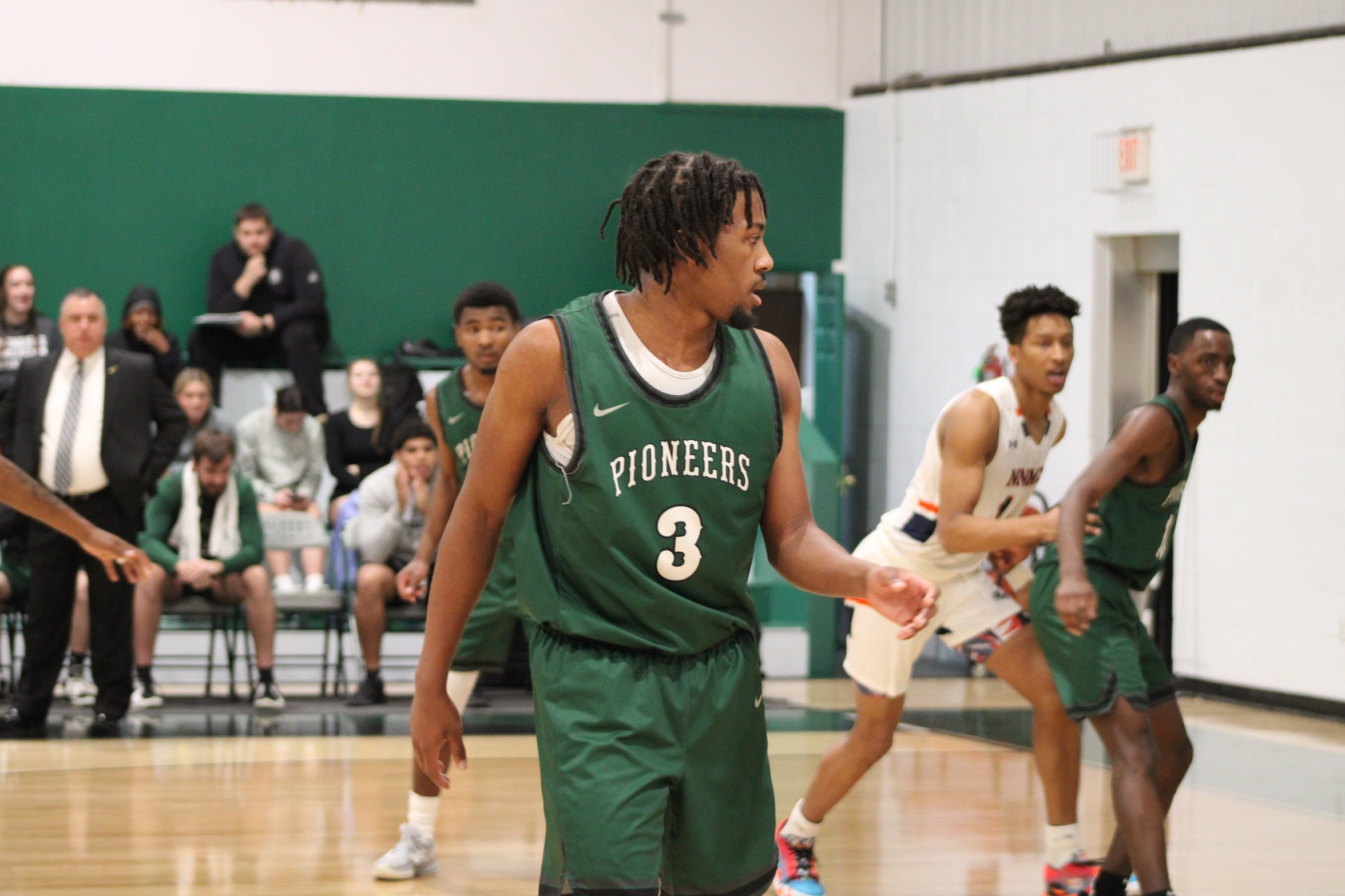 Pioneers Pull Out Conference Win Pioneers Pull Out Conference Win