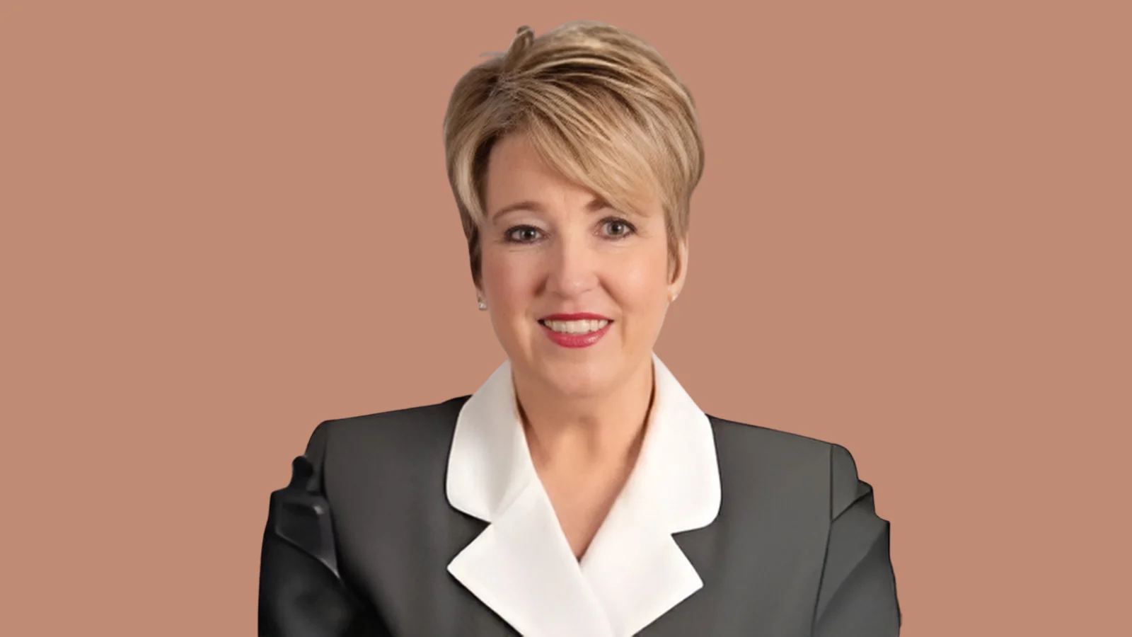 Haywood Regional Medical Center adds Tina Dies to wound healing center staff