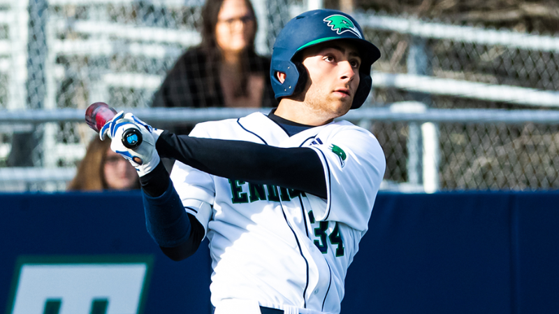 No. 8/10 Baseball Splits With Trinity (Conn.)