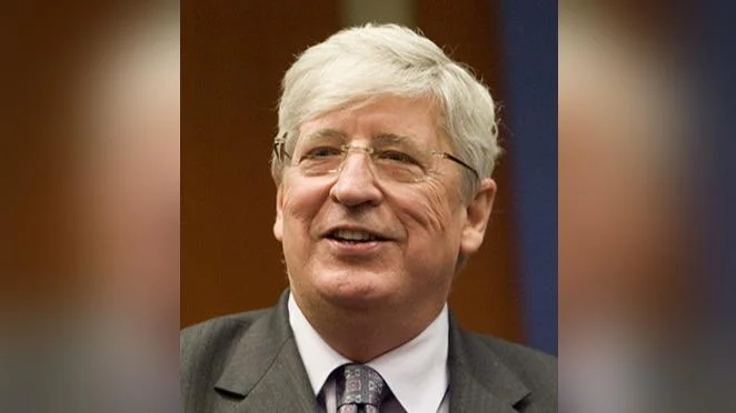 Walter Estes Dellinger III American attorney and legal scholar Walter Estes Dellinger III American attorney and legal scholar