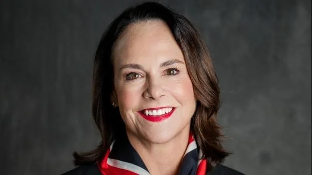 Sen. Jane M. Timken votes yea on SB423 to classify health care platform workers as independent contractors