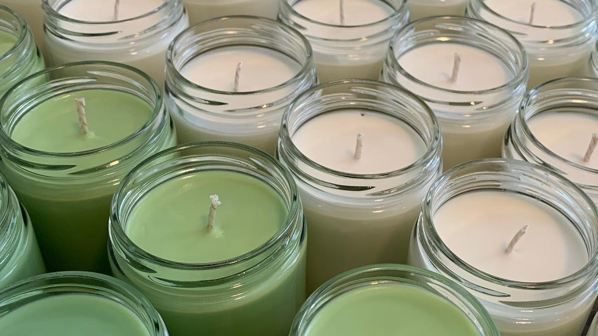 ‘It’s more than just candles’: College students cultivate friendship, found company amid pandemic