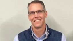 Rep. Randy Feenstra highlights Republican policies and praises Trump administration actions