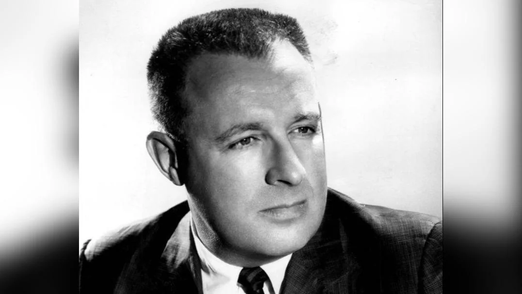 Ray Bradbury author and screenwriter - Wikipedia