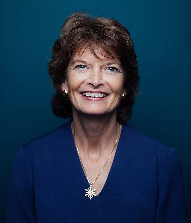 Lisa Murkowski official photo - United States Senate Photo Office