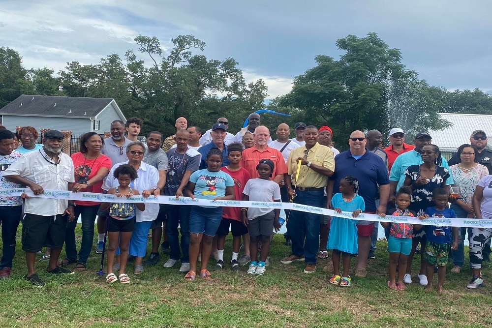 Hancock Chamber of Commerce – The Splashpad at MLK Park in the Bay Is Open