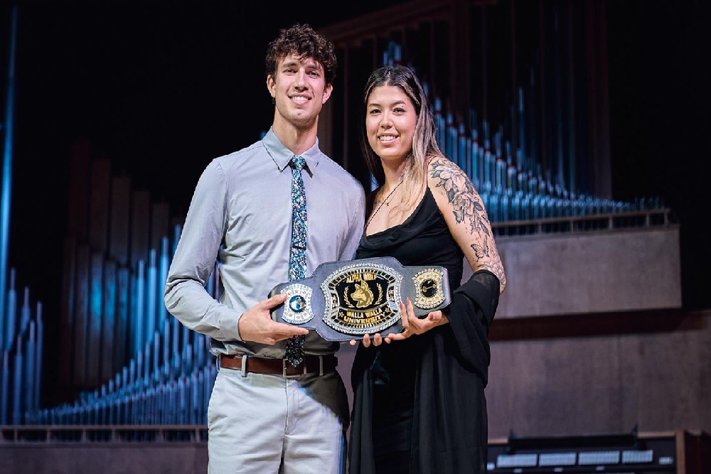 Wolves Conclude Sports Season at Awards Ceremony