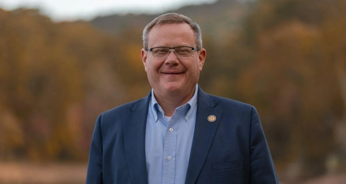 Congressman Tim Moore introduces bipartisan bill on nuclear fuel recycling research