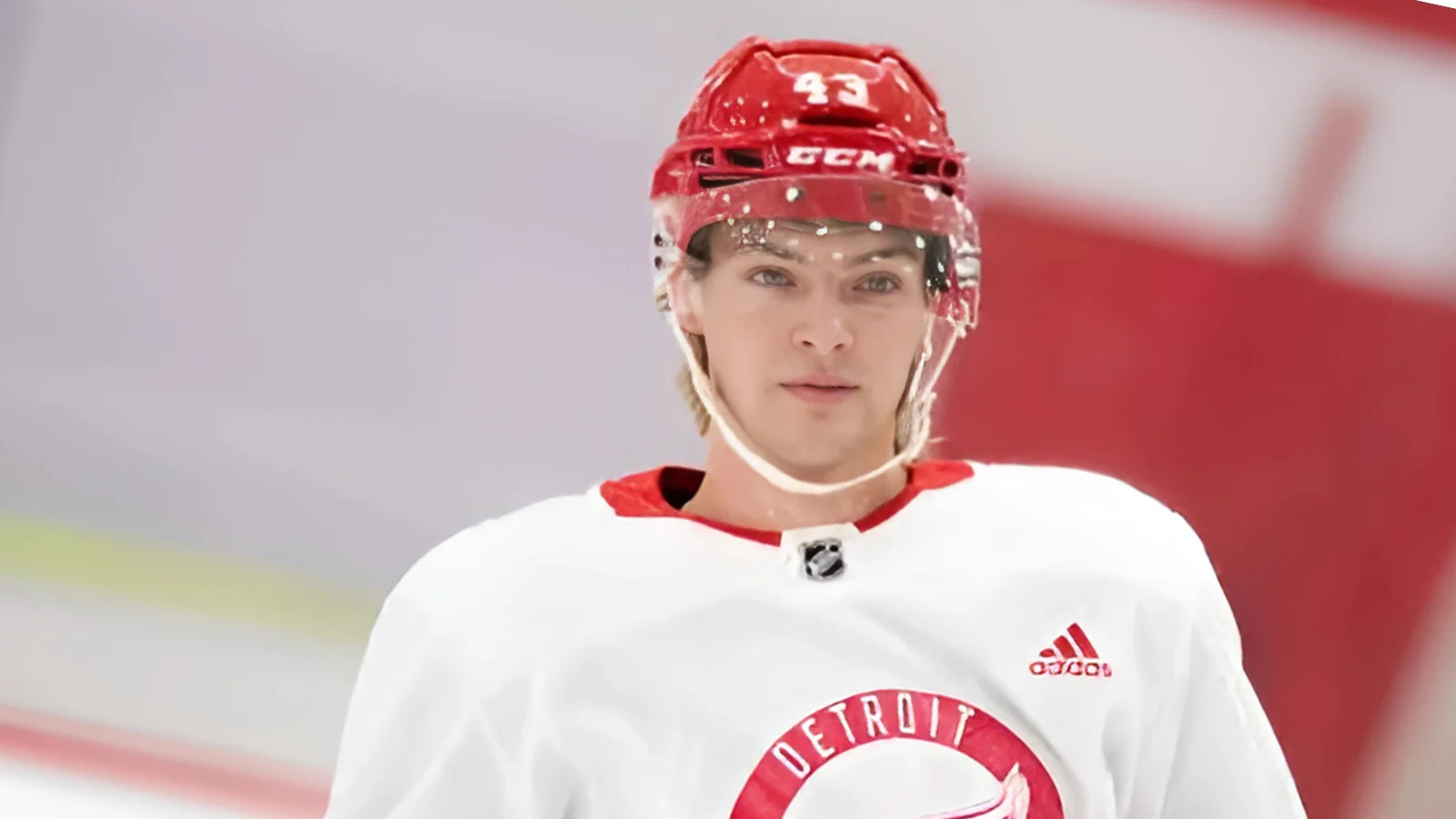 Carter Mazur focuses on recovery after injury-shortened Red Wings debut